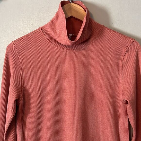 Lululemon Yin Vibes Ribbed Long Sleeve Turtleneck Top in Copper Clay Size 10 - Picture 3 of 12